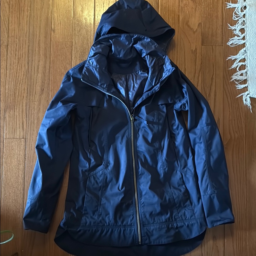 Lululemon Athletica Women's Navy Hooded Jacket